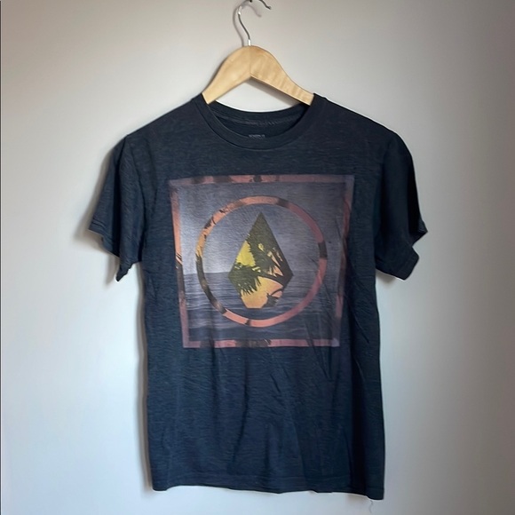 Volcom Charcoal Gray Short Sleeve Tee with Artistic Graphic - Picture 1 of 3